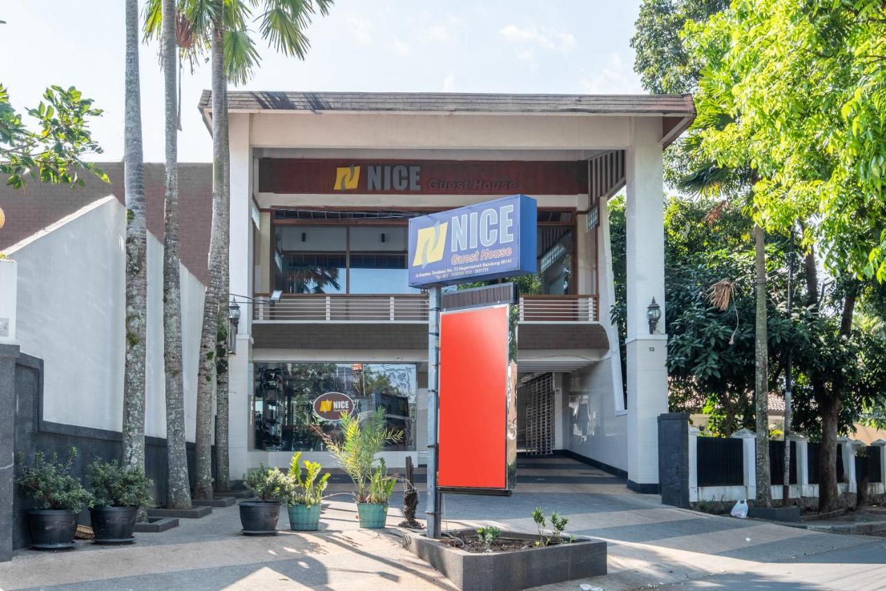 Oyo 1210 Nice Guesthouse Bandung Exteriör bild